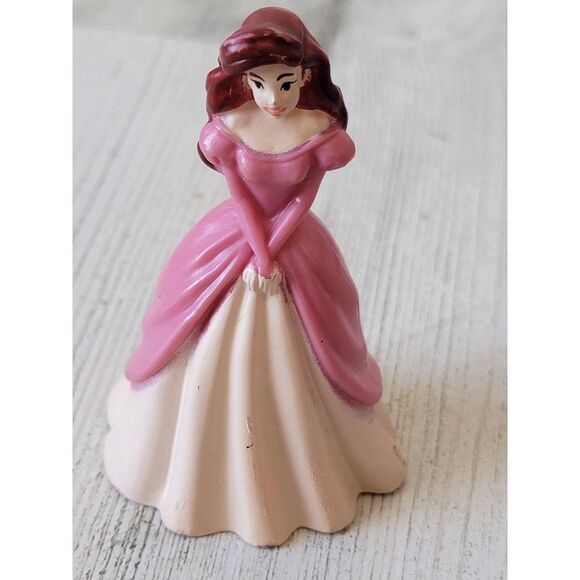 Princess Disney Little Mermaid Ariel toy figure royalty pink dress - Picture 1 of 5